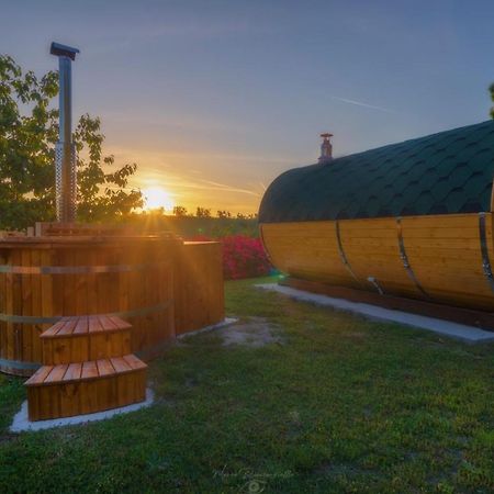 Angolo Di Paradiso Формело Екстериор снимка